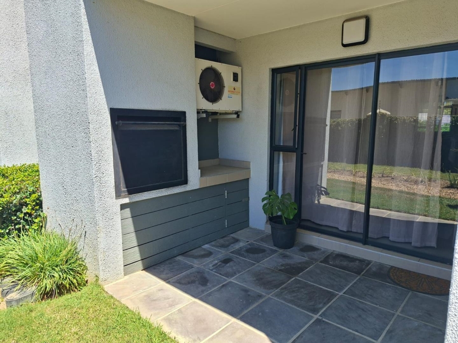 To Let 2 Bedroom Property for Rent in Burgundy Estate Western Cape